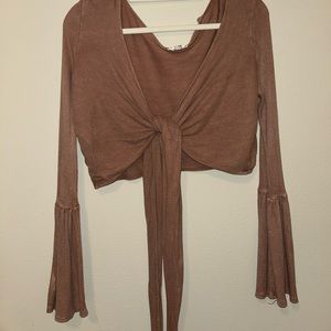 NYTT Tan Long Flowy Sleeve Top